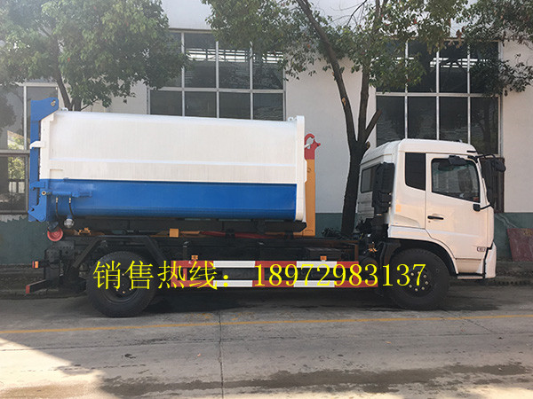 东风天锦勾臂式垃圾车